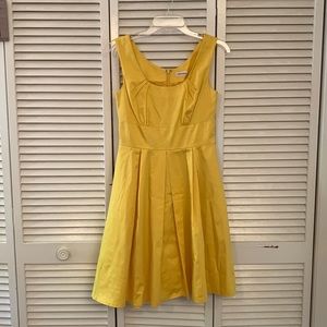 CALVIN KLEIN Yellow A-Line Pleated Sleeveless Lined Dress size 4 EXCELLENT